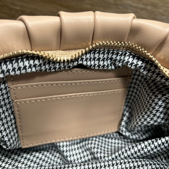 NWOT Madison West Ruched gold chain small bag - Picture 7 of 9